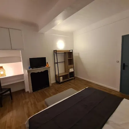 Appartement Logement 2 Centre - 2 Bedroom Apartement Center Plage Et Mer *