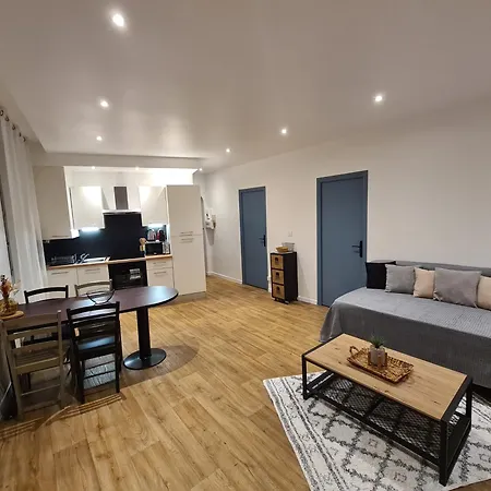 Logement 2 Centre - 2 Bedroom Apartement Center Plage Et Mer